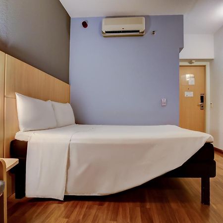 Ibis Vitoria Praia Do Canto Zewnętrze zdjęcie