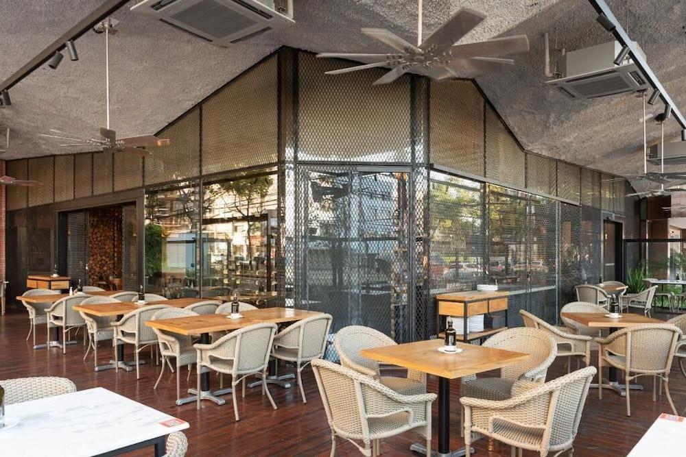 Ibis Vitoria Praia Do Canto Zewnętrze zdjęcie