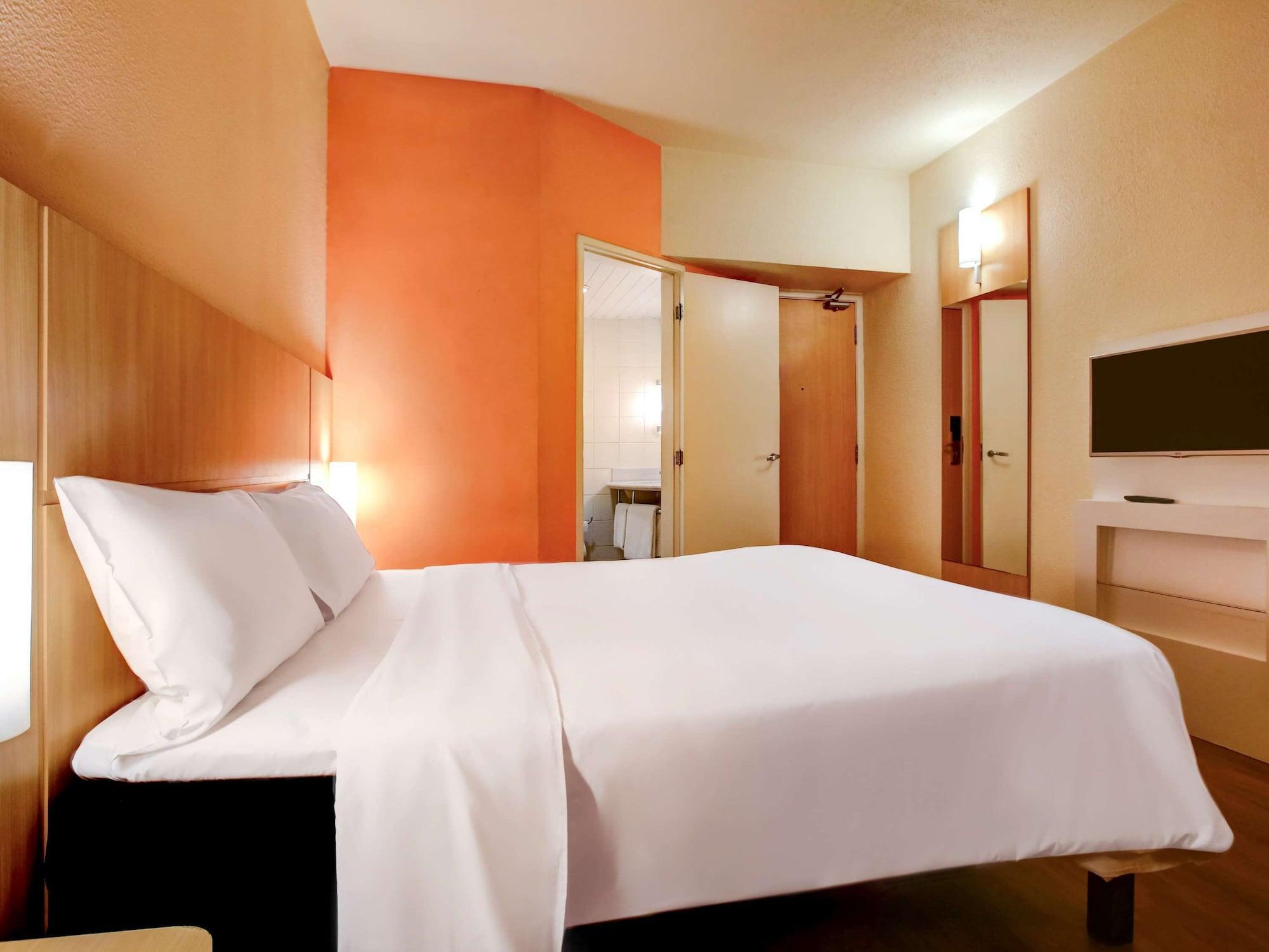 Ibis Vitoria Praia Do Canto Zewnętrze zdjęcie